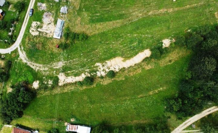 2979 M2 Stavebný pozemok na Beňuši - fotografia 17