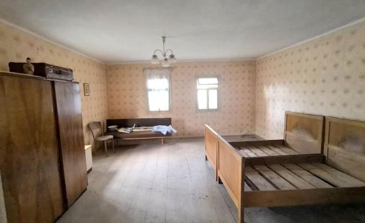 JEDINEČNÁ PONUKA POD KRÁĽOVOU HOĽOU BEZKONKURENČNE - BLIŽŠIE INFO PRI OBHLIADKE - fotografia 3