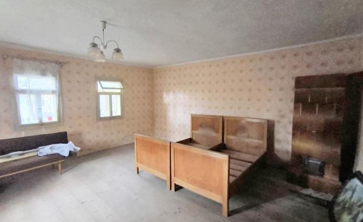 JEDINEČNÁ PONUKA POD KRÁĽOVOU HOĽOU BEZKONKURENČNE - BLIŽŠIE INFO PRI OBHLIADKE - fotografia 5