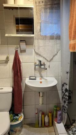 NA PREDAJ : RODINNÝ DOMČEK  A  MOBILNÝ DOM NA JEDNOM POZEMKU V PODBREZOVEJ - fotografia 11