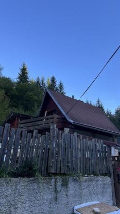 NA PREDAJ : RODINNÝ DOMČEK  A  MOBILNÝ DOM NA JEDNOM POZEMKU V PODBREZOVEJ - fotografia 33