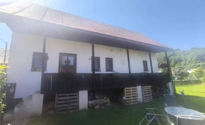 JEDINEČNÁ PONUKA! NÁDHERNÁ CHALUPA /RD/ VKUSNE ZARIADENÁ V RETRO ŠTÝLE SO STAROŽITNÝM NÁBYTKOM S PRVKAMI MODERNY KOMPLET ZREKONŠTRUOVANÁ - fotografia 33