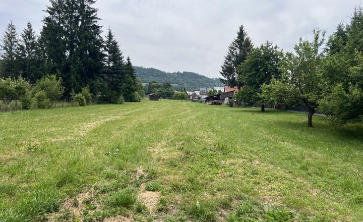Na predaj - nádherné a jedinečné stavebné parcely v Brezne - fotografia 9
