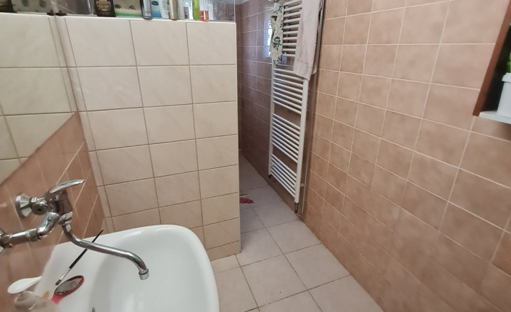 4 IZBY 2 KÚPEĽNE ZA VYNIKAJÚCU CENU ZÁVADKA NAD HRONOM - fotografia 7