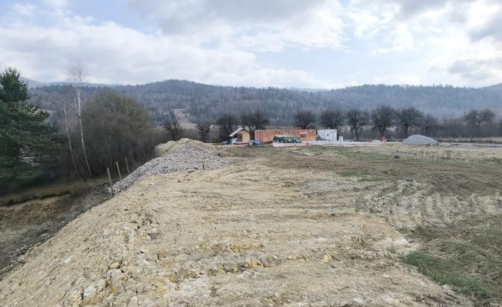 MAXIMÁLNE SÚKROMIE S JAZEROM, S ÚŽASNÝMI VÝHĽADMI NA KRÁĽOVU HOĽU,MURÁNSKU PLANINU A SLOVENSKÉ RUDOHORIE- VELIKÁNSKY SLNEČNÝ POZEMOK - fotografia 18