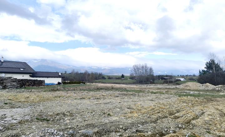 MAXIMÁLNE SÚKROMIE S JAZEROM, S ÚŽASNÝMI VÝHĽADMI NA KRÁĽOVU HOĽU,MURÁNSKU PLANINU A SLOVENSKÉ RUDOHORIE- VELIKÁNSKY SLNEČNÝ POZEMOK - fotografia 13