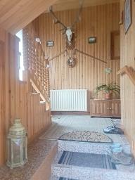 EXKLUZÍVNA PONUKA: RODINNÝ DOM PLUS 2 APARTMÁNY, DVE GARÁŽE, S VÝHĽADOM NA LYŽIARSKY VLEK TELGÁRT HOREHRONIE - fotografia 16