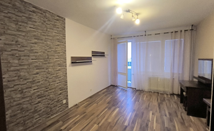 REZERVOVANÉ 🍀VEĽKÝ SLNEČNÝ 3 IZB. BYT 76 M2, 4 LÓDŽIE, NAJVYHĽADÁVANEJŠÍ TYP BYTOV V TICHEJ A TOP LOKALITE, BREZNO S VÝHĽADMI