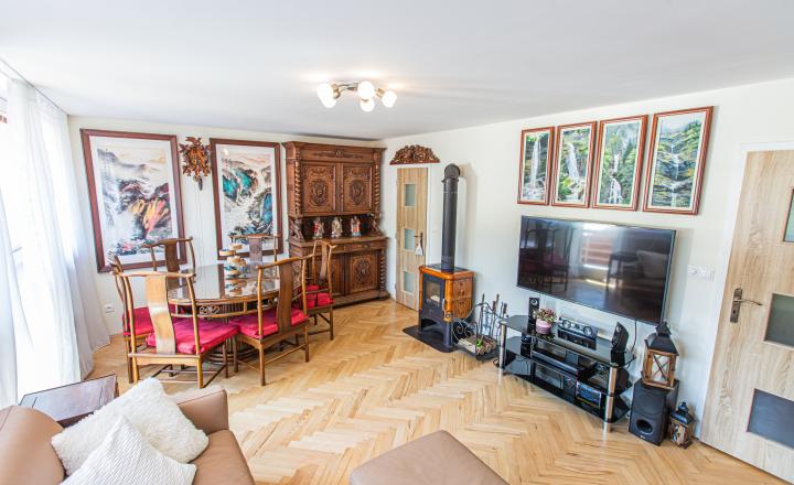 Krásne bývanie - 3i byt s altánkom a veľkou záhradou 318 m2 - fotografia 19