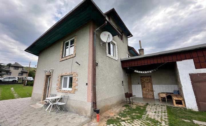 ==ZNÍŽENÁ SUMA== rodinný dom ulica Hlavná Heľpa Horehronie - fotografia 1
