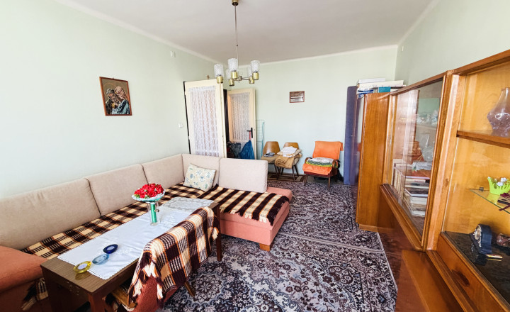 Predaj: Vo vynikajúcej lokalite obce Valaská ponúkame na predaj veľký 1 izbový byt s balkónom a krásnym výhľadom - fotografia 7