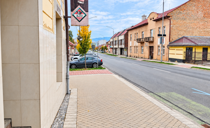 Priestory vhodné pre komerčnú prevádzku v centre Brezna - fotografia 12