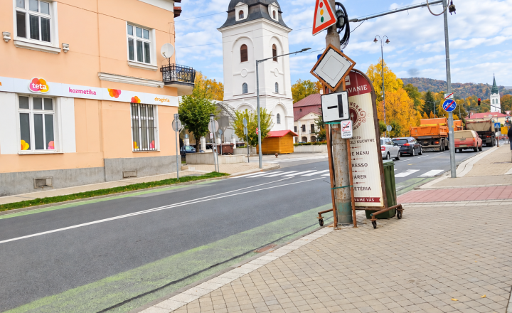 Priestory vhodné pre komerčnú prevádzku v centre Brezna - fotografia 13