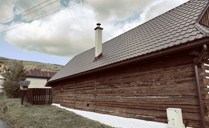 =PREDAJ=drevenica pod Kráľovou hoľou v malebnej obci Šumiac - fotografia 3
