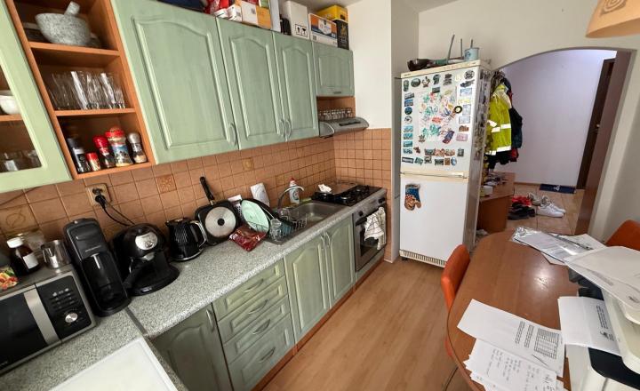 Na predaj ponúkame: Slnečný 3-izbový byt s loggiou po kompletnej rekonštrukcii – Brezno, sídlisko Mazorníkovo (63 m²) - fotografia 7