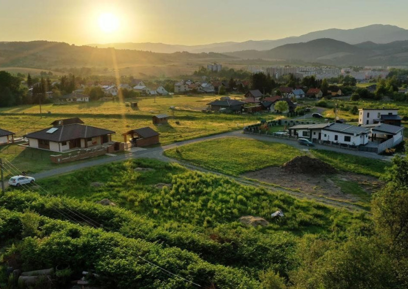Na predaj: dva stavebné pozemky v Brezne časť Rovne, 120 eur/m2